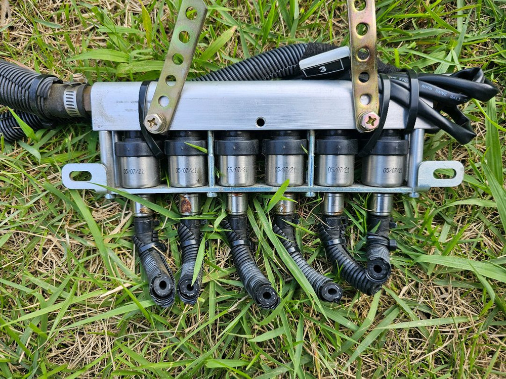 LPG 개조용 개조 부품 인젝터 15만 ECU 10만 이미지