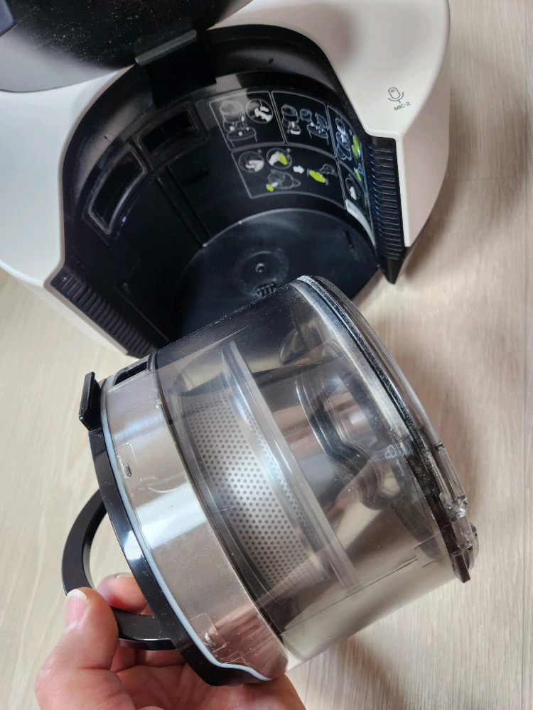 LG 코드제로 R9 로봇청소기 이미지