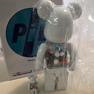 베어브릭 PIL 크롬 400%+100% 이미지