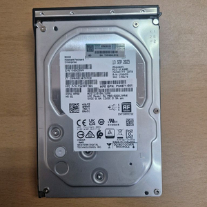 HPE 10TB SAS 7.2K LFF LP ISE MV HDD 팝니다 이미지