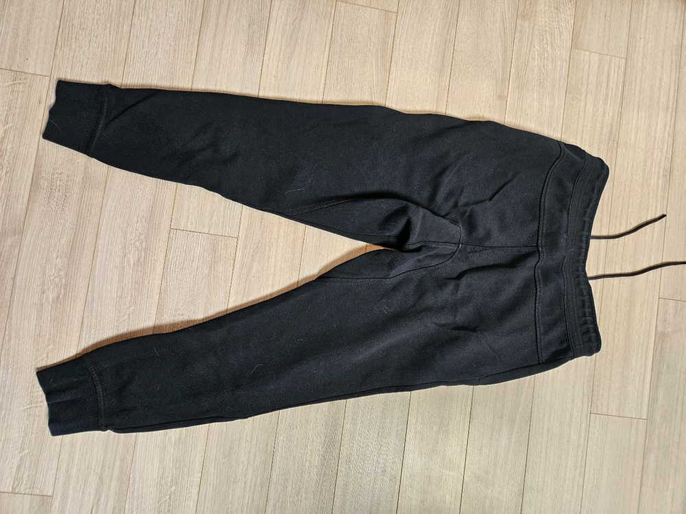 나이키 테크팩 s사이즈바지 판매해요 이미지