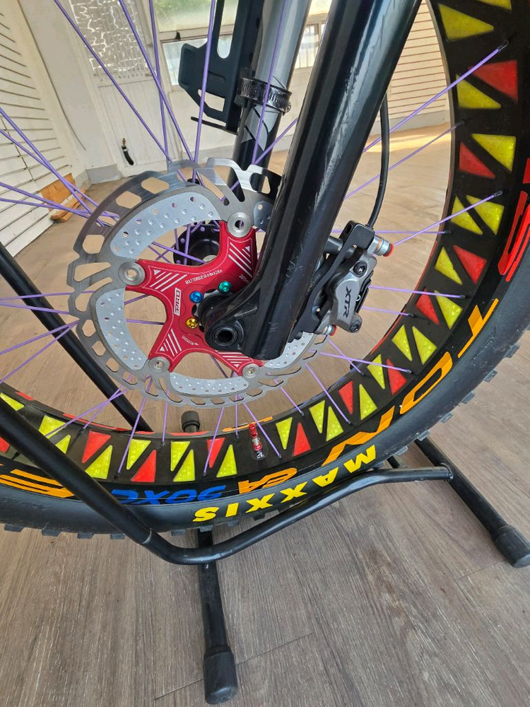 카본 전기 풀샥팻바이크 이미지