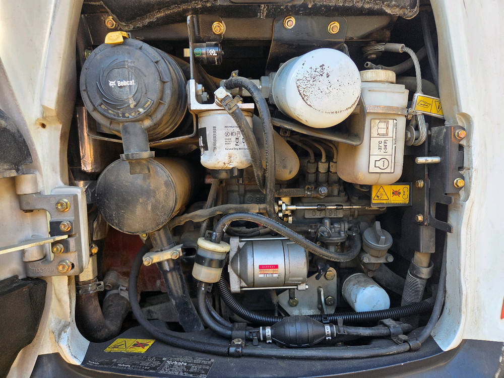 밥캣 바브캣 중고 미니굴삭기 1.8톤급 년식 좋아요 가격 저렴해요 이미지