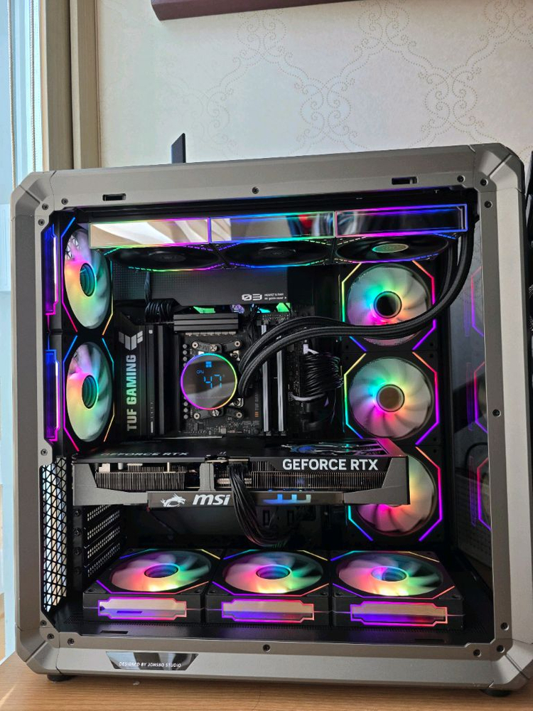 AMD 라이젠 9950x3d, rtx5070ti 등 컴퓨터 본체 판매 이미지