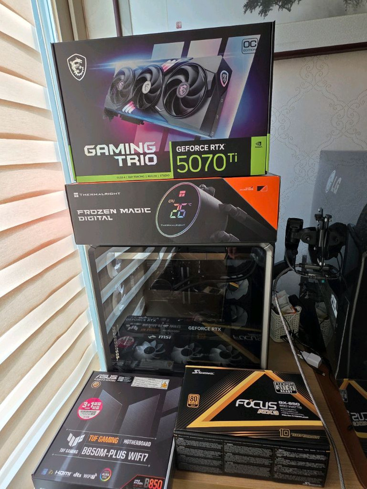 AMD 라이젠 9950x3d, rtx5070ti 등 컴퓨터 본체 판매 이미지