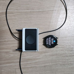 갤럭시워치4 46mm + 무선충전기 세트 이미지