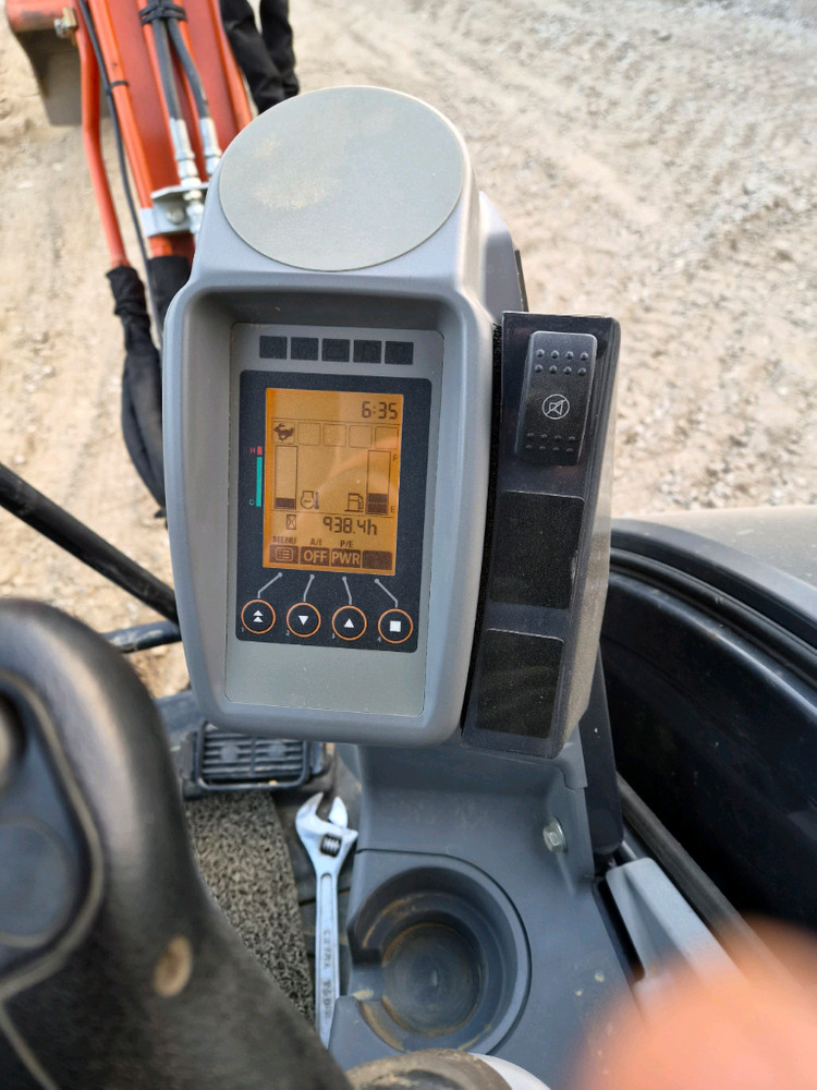 히타치 ZX35U 900시간대 가동 2021년식 3.5톤 미니굴삭기 035굴삭기 이미지