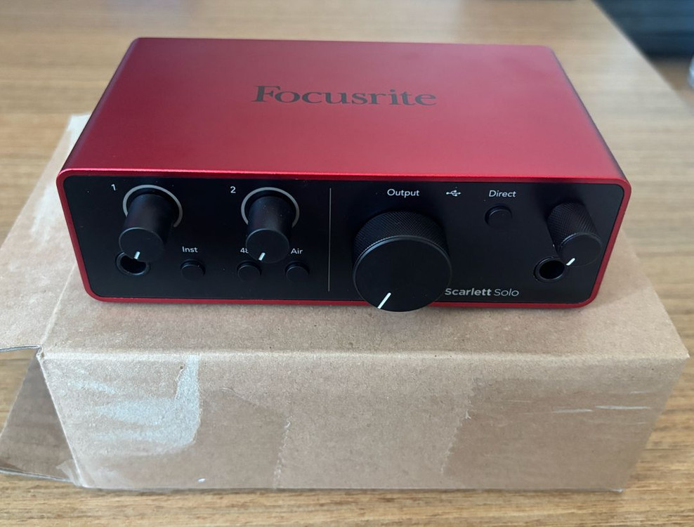 포커스라이트 스칼렛 솔로 4세대 이미지