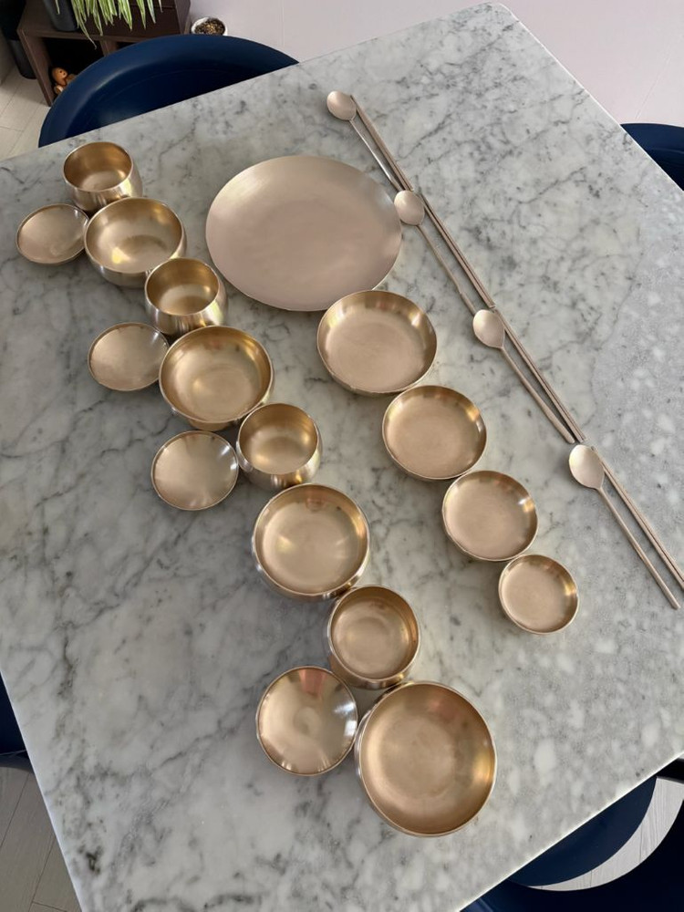 유기 그릇 대한민국 인간문화재 국가중요무형문화재 제77호 향원 김근수 4인 유기 반상기 이미지