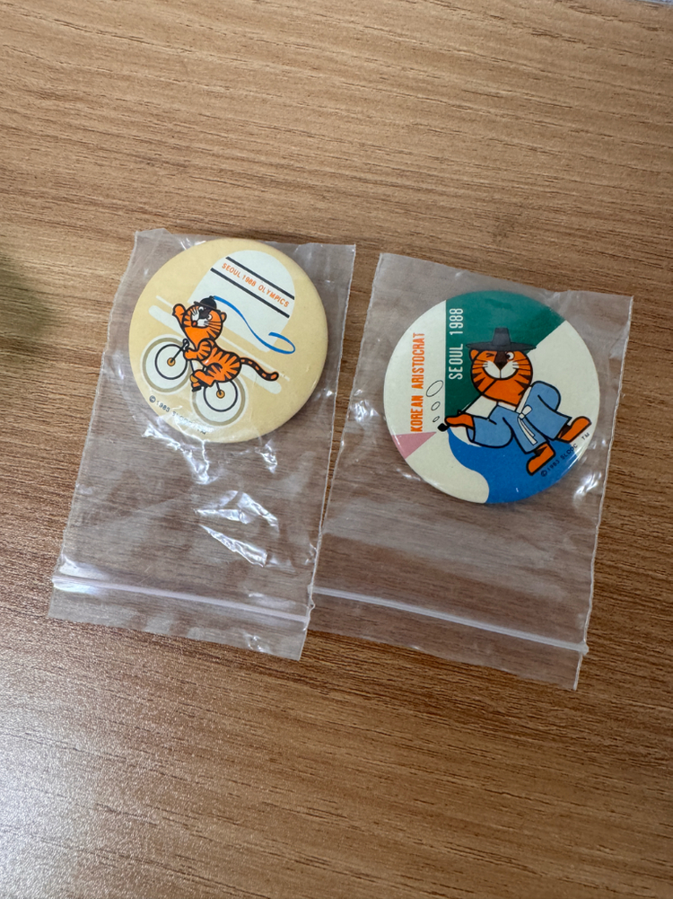 88올림픽 뱃지 및 기타 올림픽 해외 뺏지 서울올림픽 판매 레트로 고전 옛날 프로스펙스 액티브 이미지