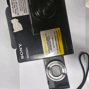 소니 Rx100m5a 카메라 팝니다.