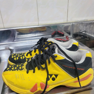 요넥스 배드민턴화 옐로우 파워쿠션 LIMITED 235 이미지