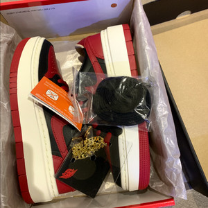 새상품 240 풀세트 나이키 조던1 엘리베이트 로우se 브레드 이미지