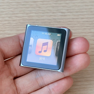 아이팟 나노 6세대 실버 이미지