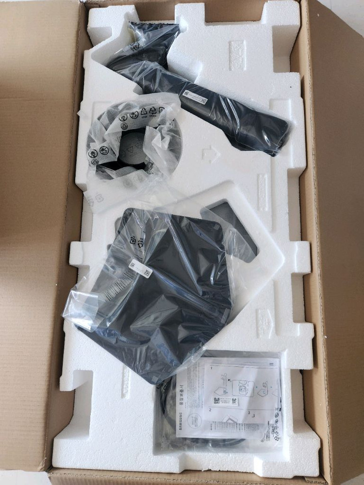 삼성 LS40FG750 와이드 모니터 이미지