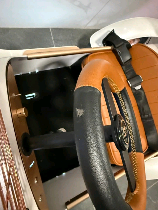 디트로네S 화이트(2022년식) 이미지