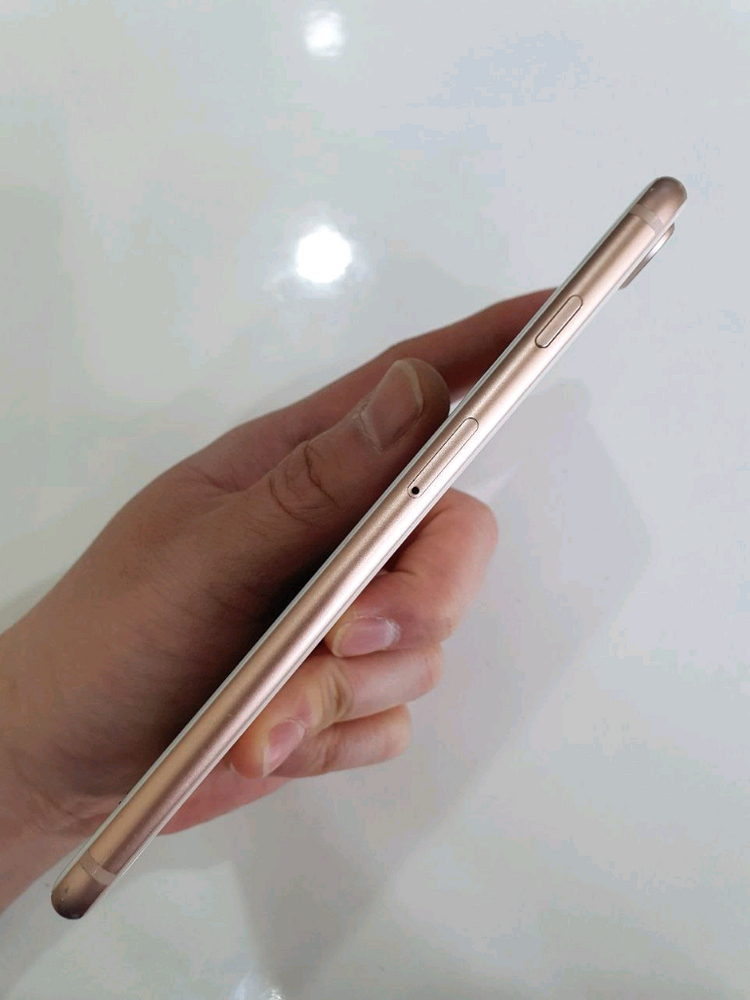 아이폰8플러스64G 무잔상 중고폰 공기계 이미지