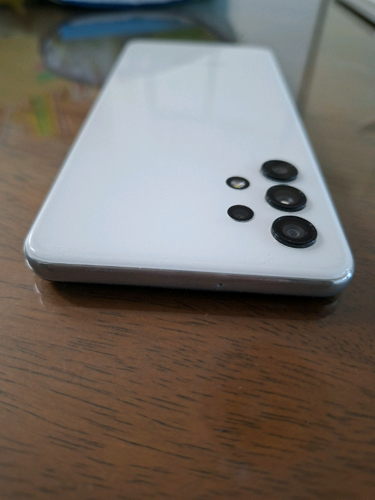 삼성 갤럭시a32 64기가 스마트폰 화이트 이미지