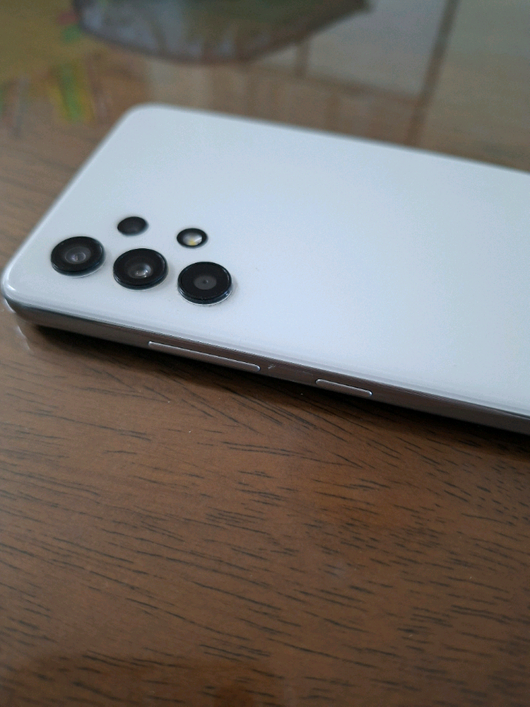 삼성 갤럭시a32 64기가 스마트폰 화이트 이미지