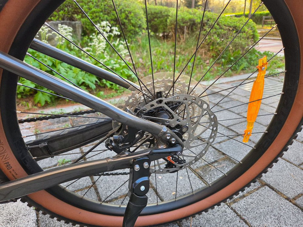 트렉 마린플러스 8 MTB 전기자전거 이미지