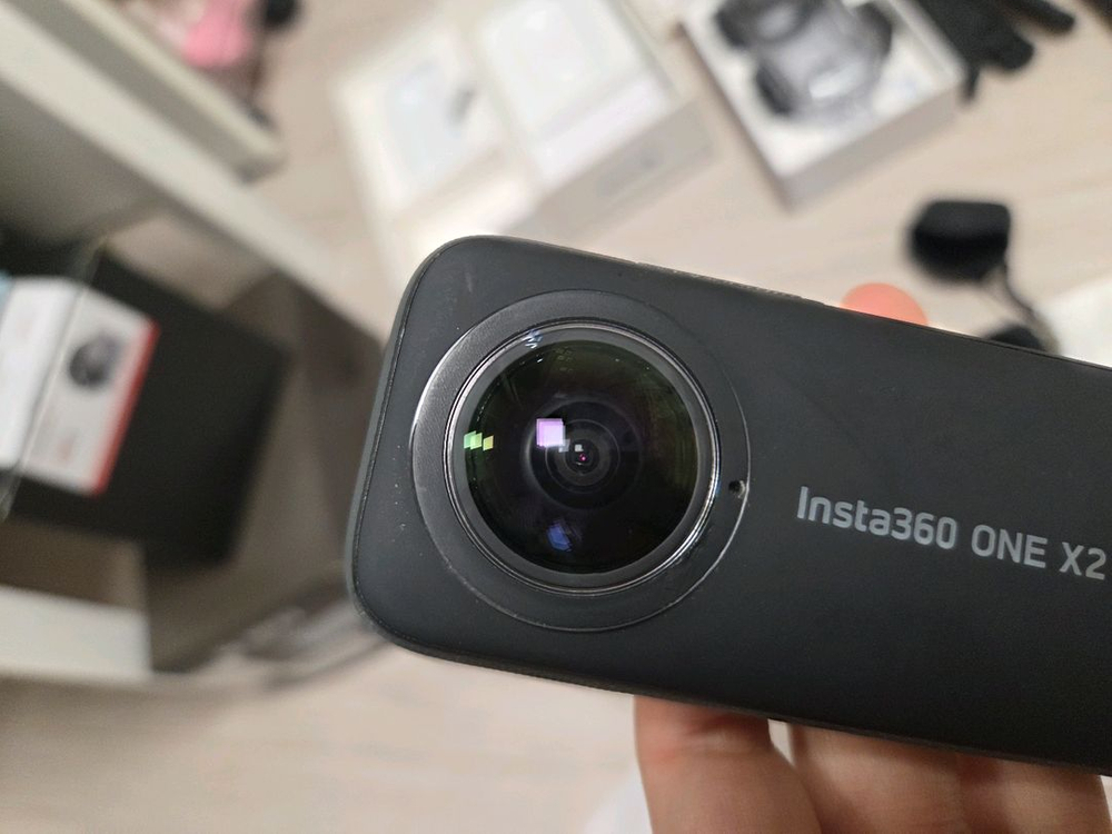 인스타360 ONE X2 풀박스 구성품 이미지