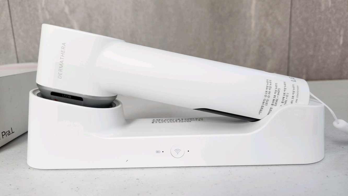 [미사용] LG 프라엘 더마쎄라 초음파 피부케어 BLQ1 싸게 정리합니다 이미지