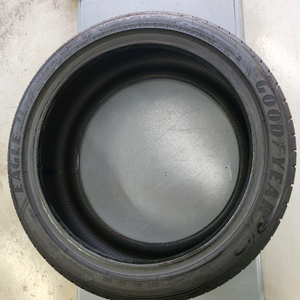 굿이어 이글 F1 런플렛245/40*20 이미지