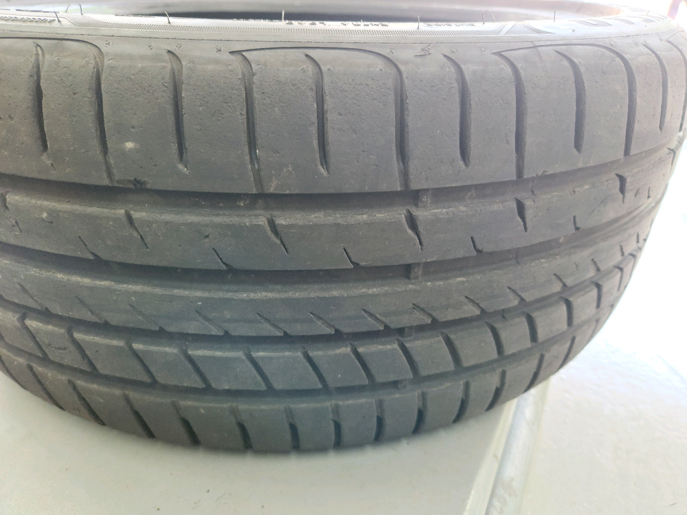 굿이어 이글 F1 런플렛245/40*20 이미지