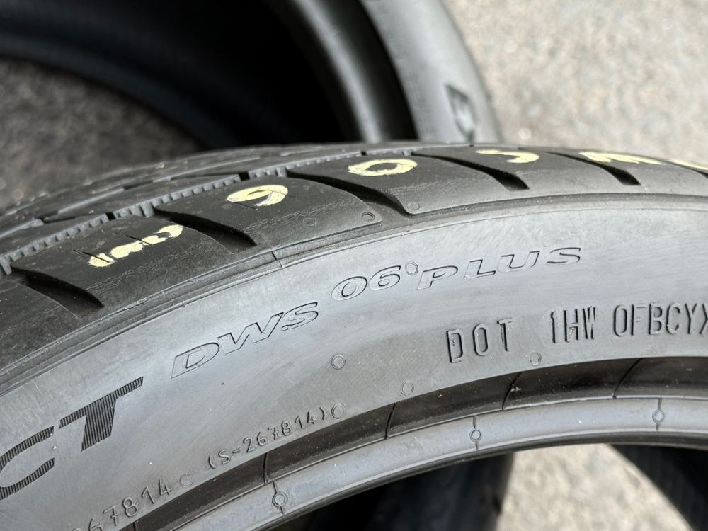 2753020 콘티넨탈타이어 DWS06플러스 중고타이어 275 30 20 콘티넨탈 이미지