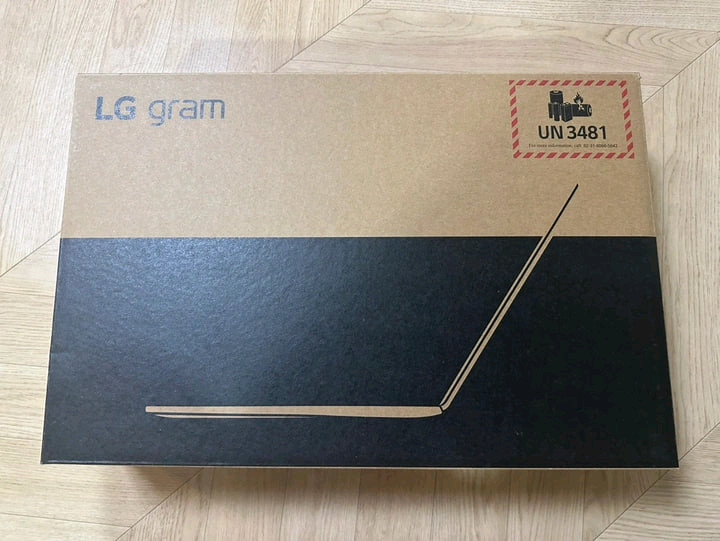 LG그램(17ZB90R-GP7TL)새상품 이미지