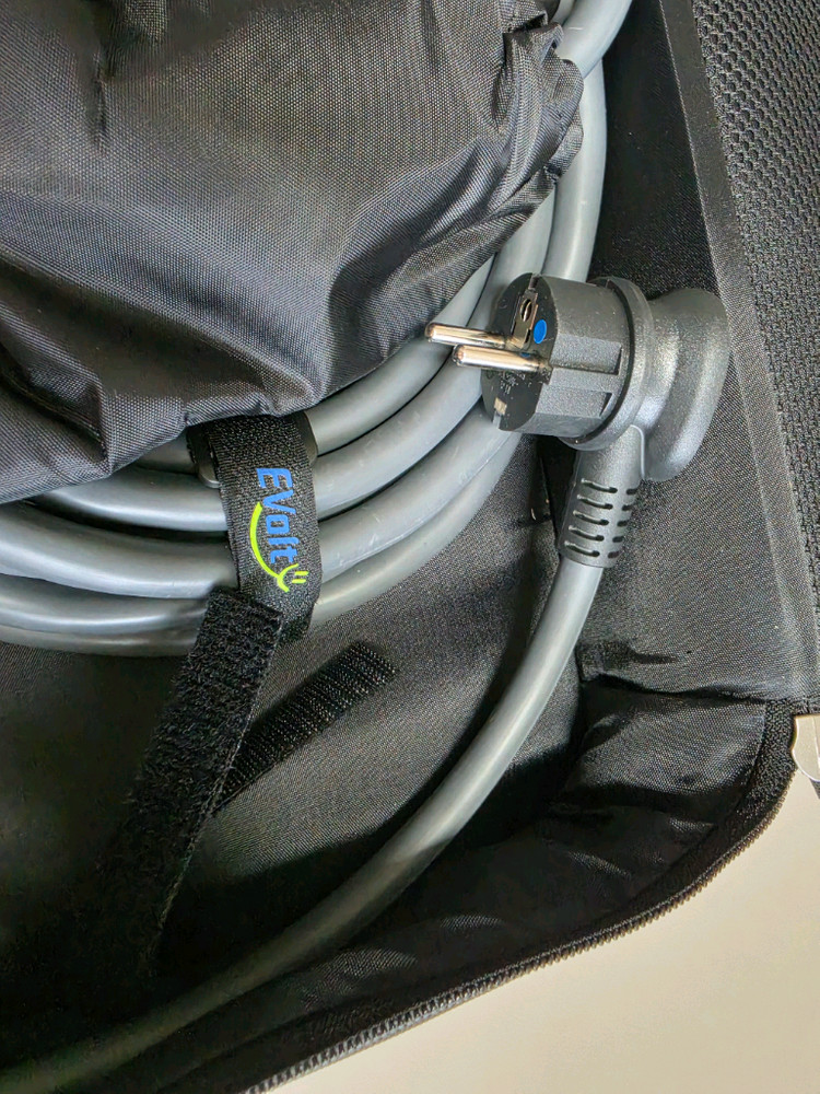 이볼트 이동형 전기차 충전기 가방세트 새상품 판매합니다. 이미지