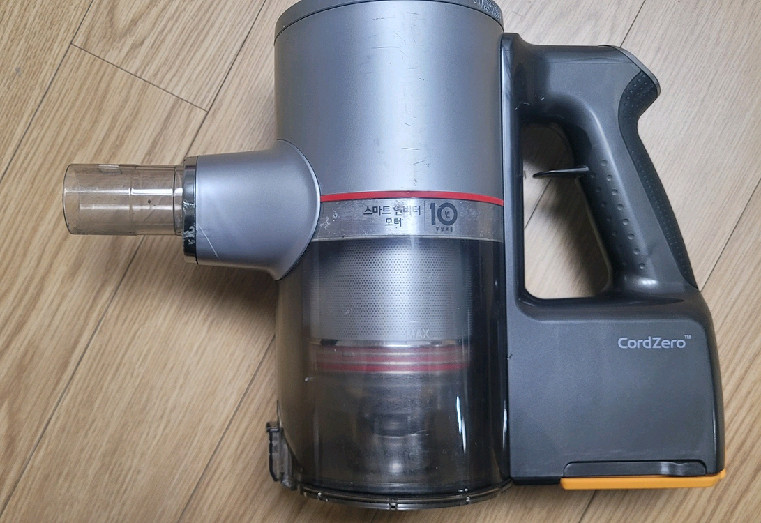 깨끗하게 세척한 LG 코드제로 무선 청소기(35분 연속동작) 이미지