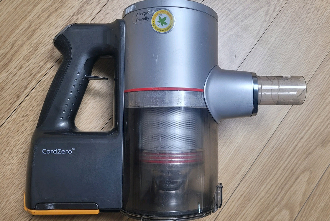 깨끗하게 세척한 LG 코드제로 무선 청소기(35분 연속동작) 이미지