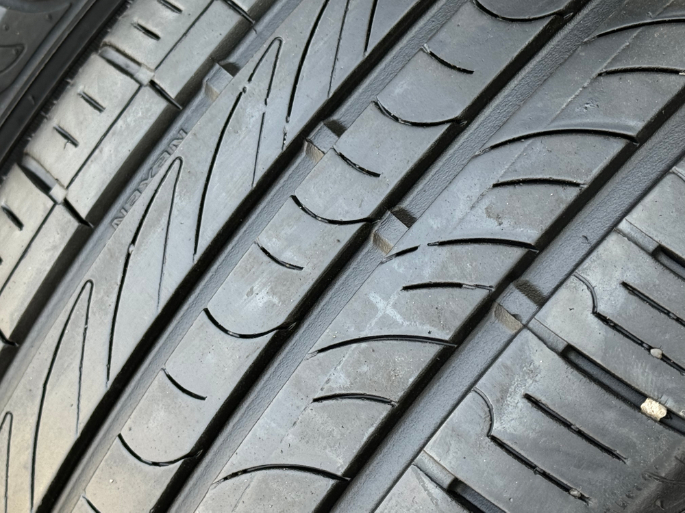 2355519 넥센타이어 오페라 중고타이어 235 55 19 넥센 이미지