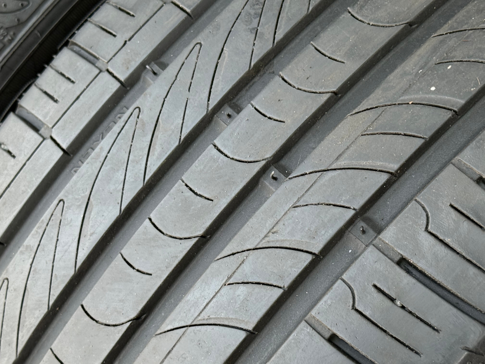 2355519 넥센타이어 오페라 중고타이어 235 55 19 넥센 이미지