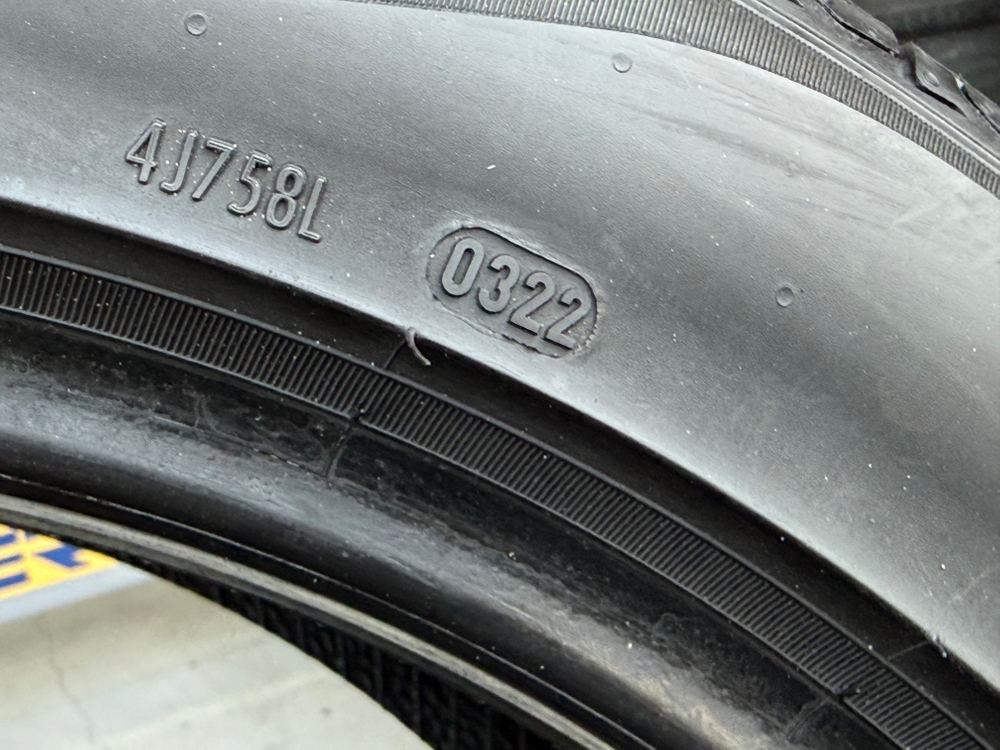 2454518 피렐리타이어 P8 중고타이어 245 45 18 피렐리 이미지