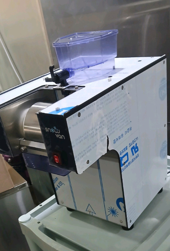 신품급) 스노우반 KSD-161 MW 눈꽃빙수기 팝니다. [2024년 12월구매] 이미지