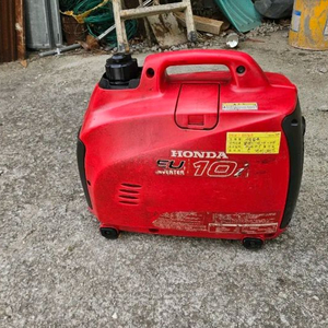 혼다 EU10i 무소음 발전기 이미지