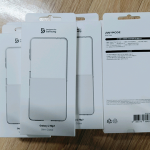 정품) 갤럭시 Z Flip7 투명 슬림 케이스(미개봉,새제품) 이미지