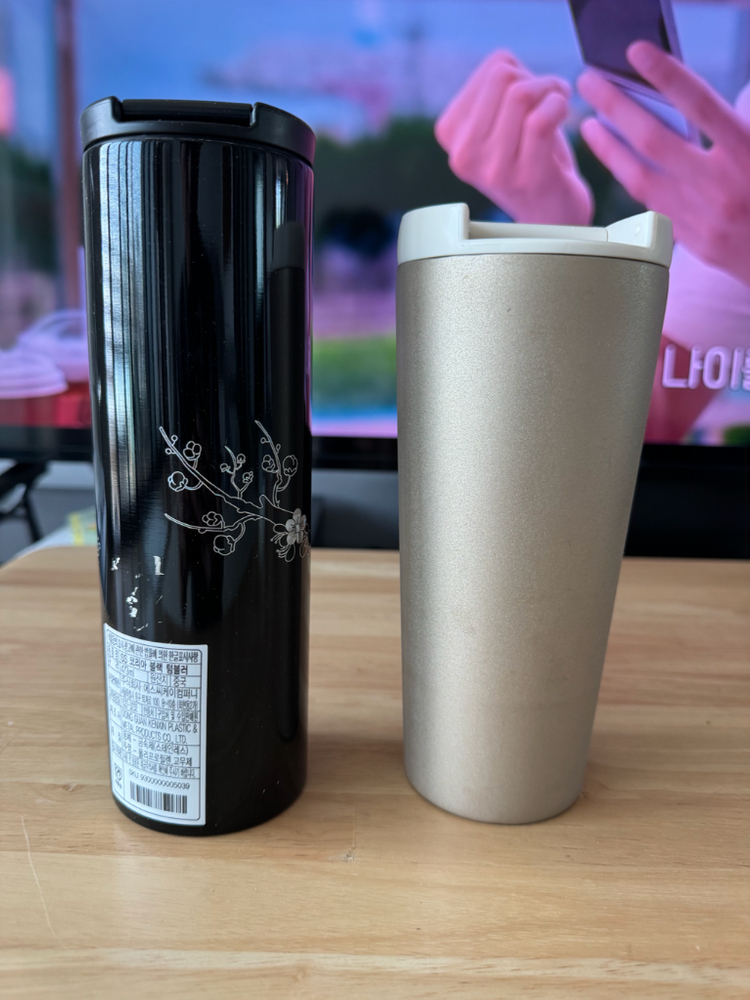 스타벅스 텀블러 2개 일괄 팝니다(중고) 이미지
