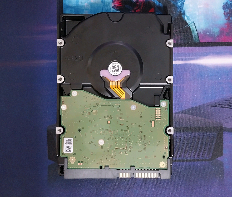 WD Ultrastar 4TB DC HC310 SATA HDD 이미지
