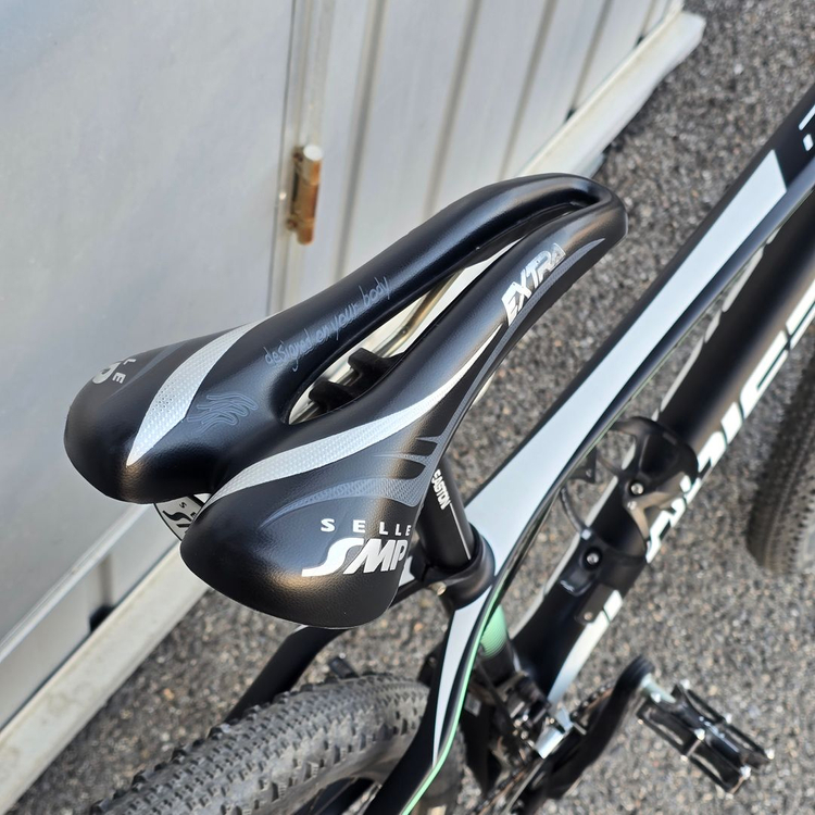 라피에르 프로레이스 672 카본 xt mtb자전거라피에르 프로레이스 672 카본 xt mtb자전거 이미지