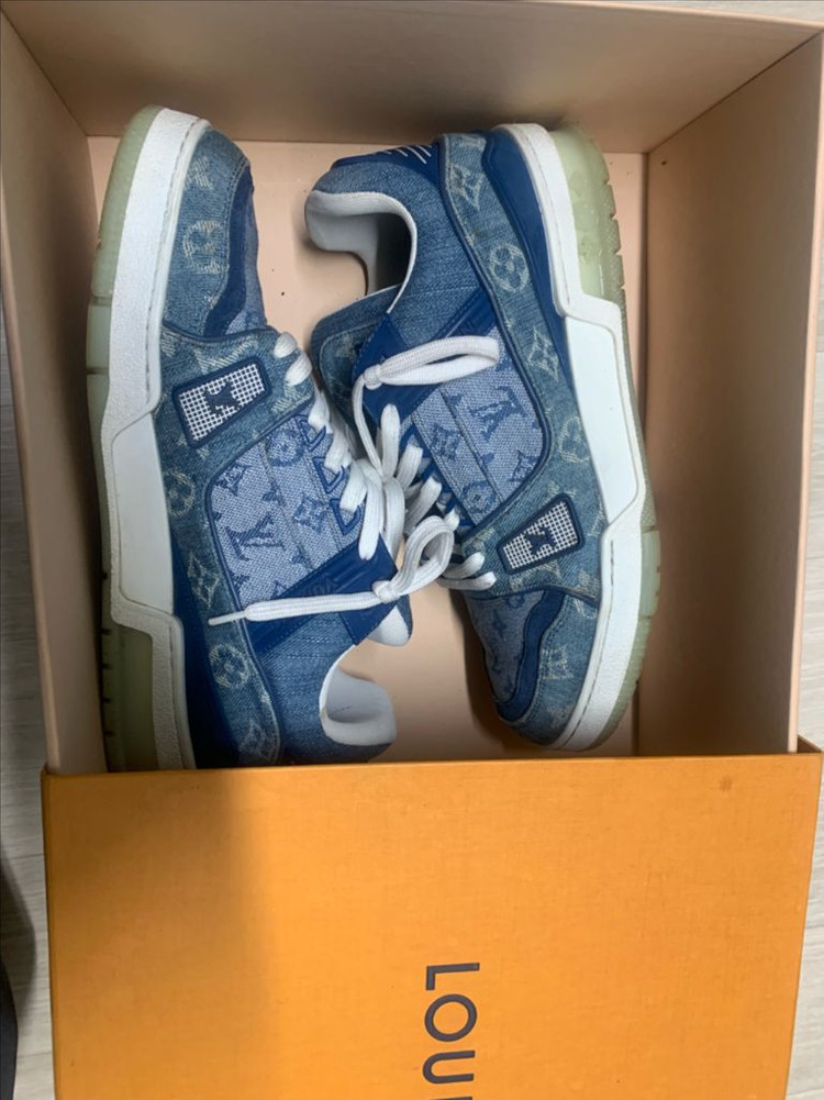 루이비통 데님 모노그램 스니커즈 260 이미지