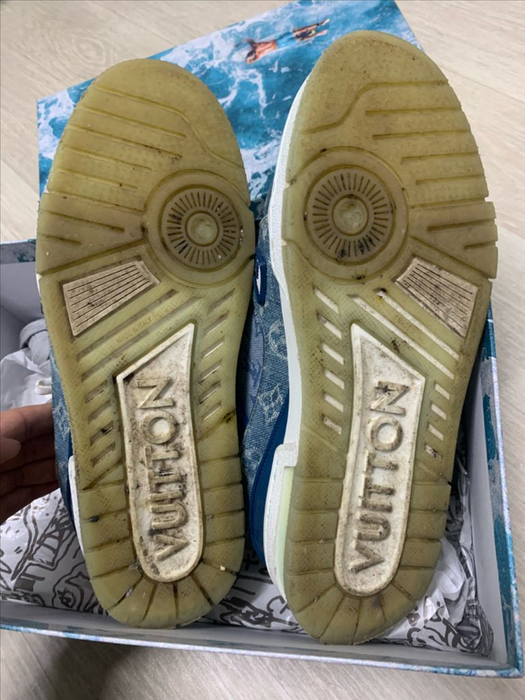 루이비통 데님 모노그램 스니커즈 260 이미지