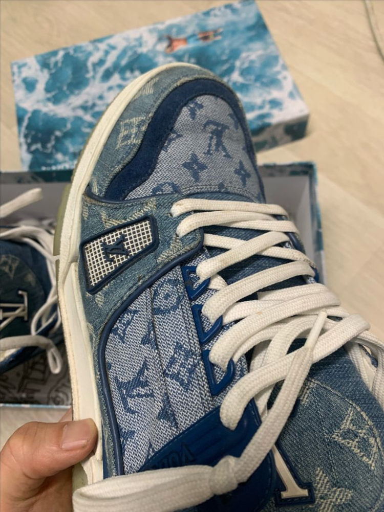 루이비통 데님 모노그램 스니커즈 260 이미지