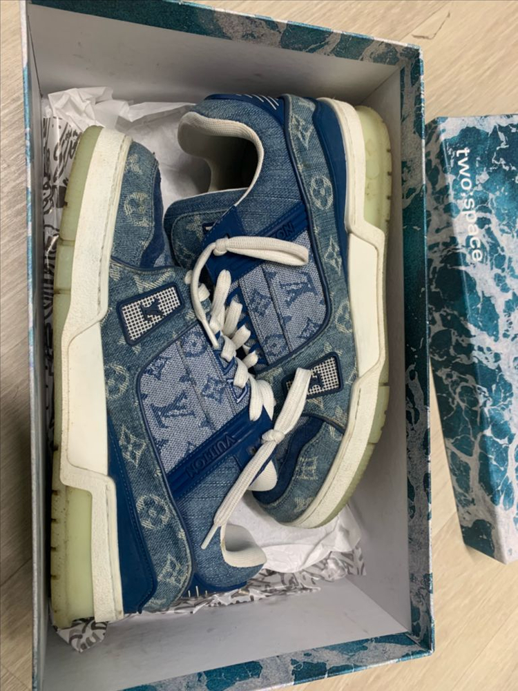 루이비통 데님 모노그램 스니커즈 260 이미지