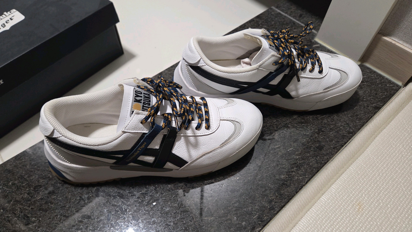 오니츠카타이거 265사이즈 운동화~ 남성 오니츠카타이거 이미지