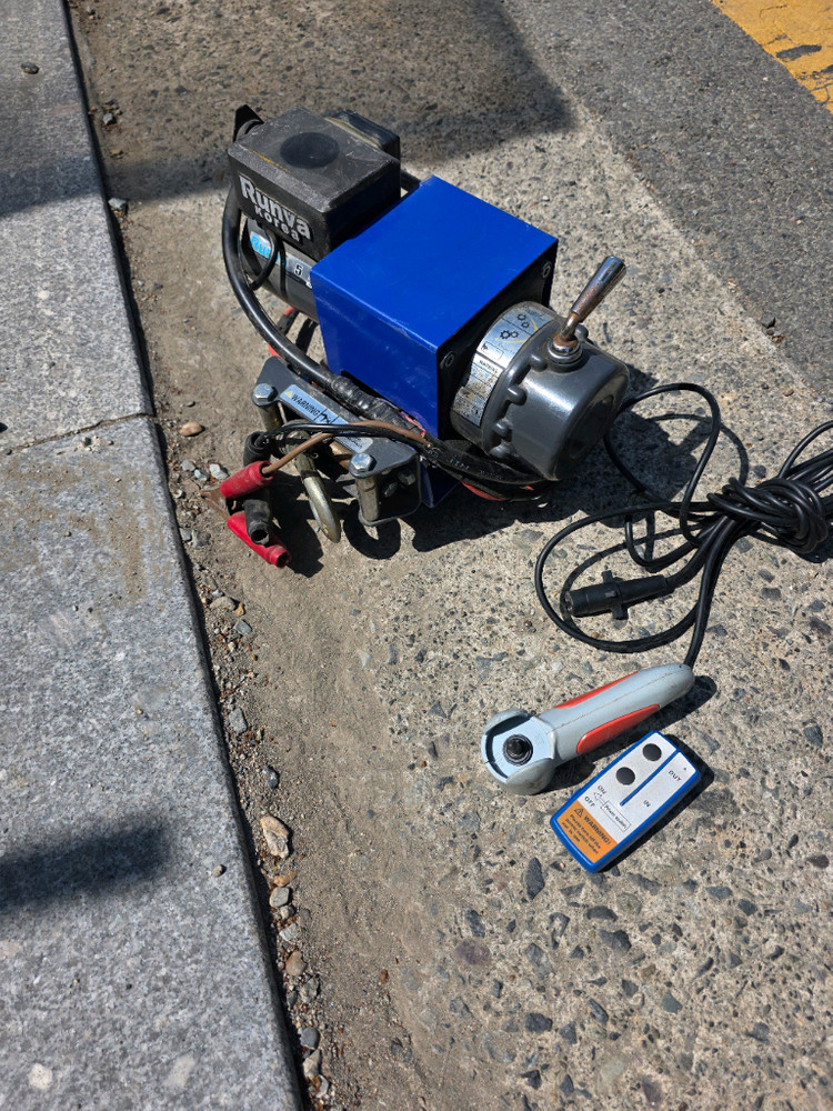 1톤차량용미니크레인 이미지