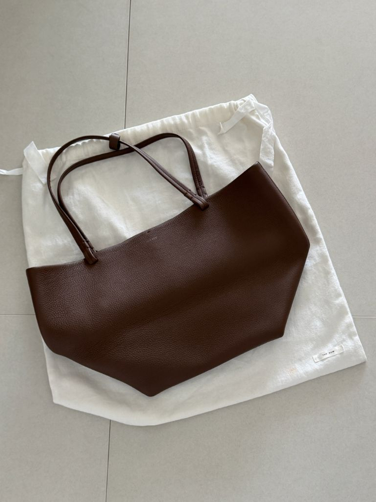 The row 더로우 파크 토트 쓰리백 이미지