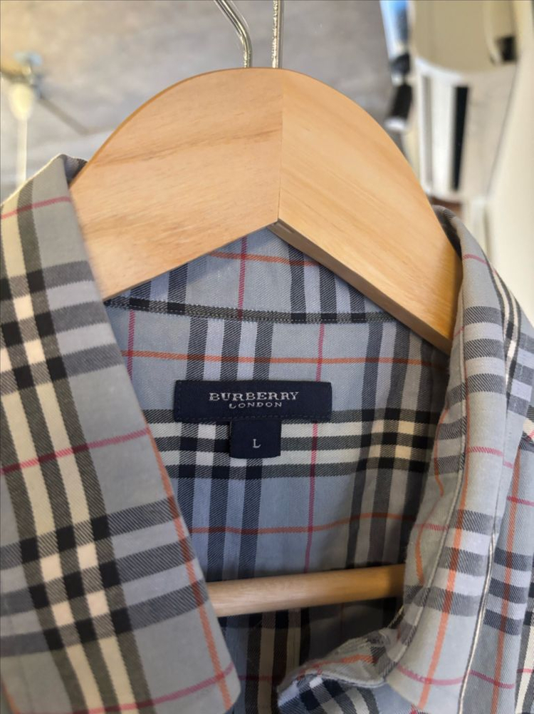 버버리 체크 반팔 셔츠 이미지